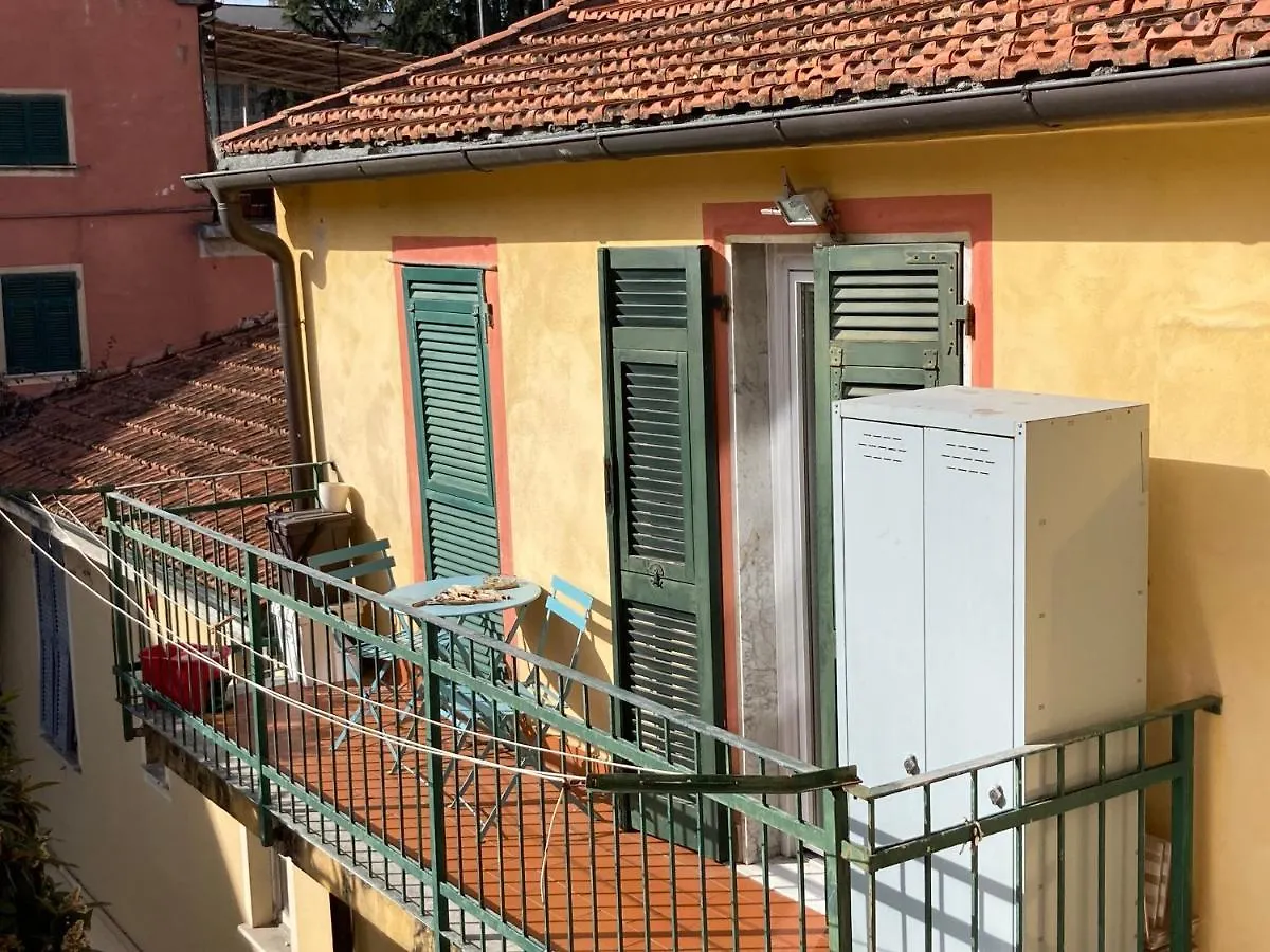 La Suite Di Via Mazzini Sarzana Italy