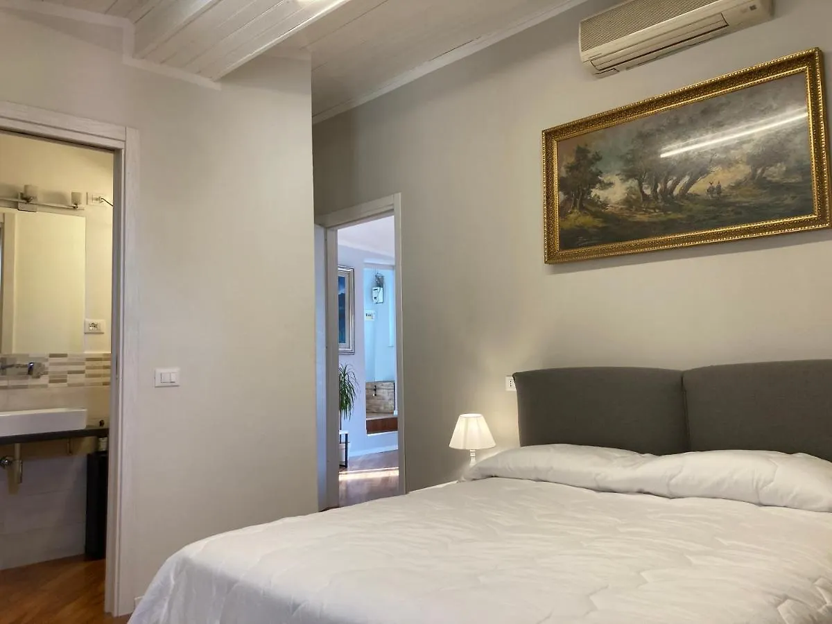 La Suite Di Via Mazzini Sarzana 0*,  Italy